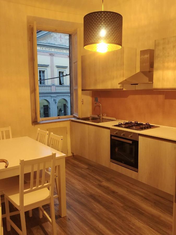 Dolce Eporedia Intero Alloggio Nel Centro Storico Ivrea Zewnętrze zdjęcie